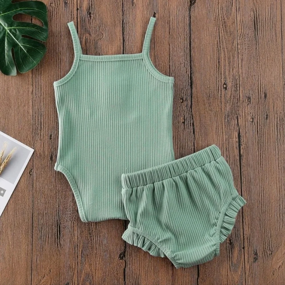 Baby Girl Boy Ribbed 2Pcs Set Sage Green Bodysuit & Ruffle Bloomer Outfit 12-18M